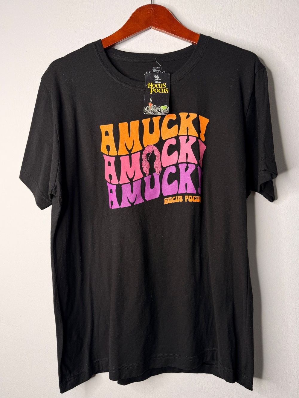 Disney Hocus Pocus Amuck Amuck Amuck Black Graphic Tee Size XL NWT